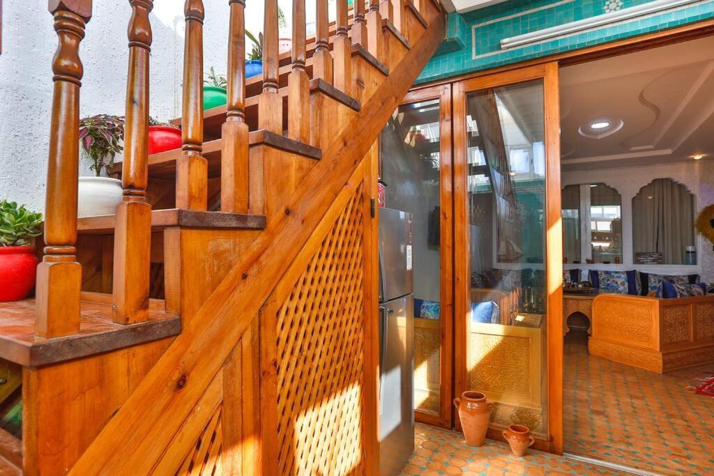 Charming Home With Private Terrace เอสเซาอิรา ภายนอก รูปภาพ