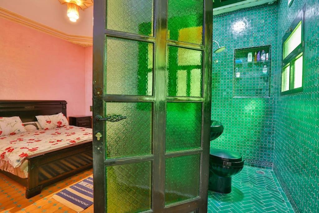 Charming Home With Private Terrace เอสเซาอิรา ภายนอก รูปภาพ